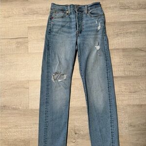 Levi’s Wedgie Straight‎ Jeans